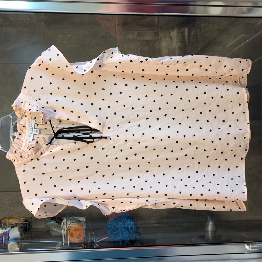 Sweet Rain Flutter Sleeve Tie Neck Top - Picture 2 of 6